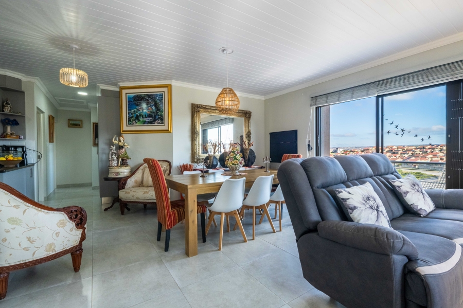 4 Bedroom Property for Sale in Seemeeu Park Western Cape